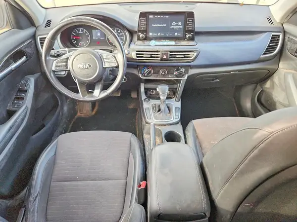KNDEU2AA3M7154843 2021 KIA SELTOS - Image 8
