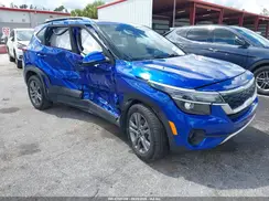 KNDEU2AA3M7156351 2021 KIA SELTOS