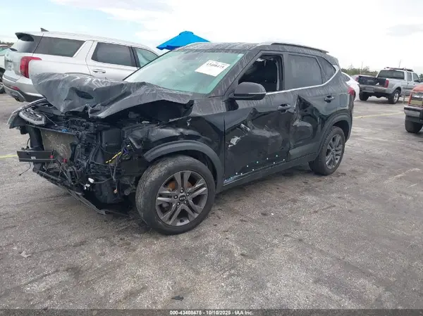 KNDEU2AA3M7169147 2021 KIA SELTOS - Image 2