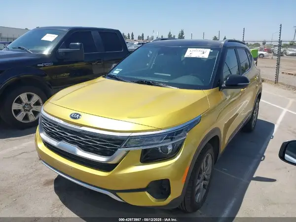 KNDEU2AA3M7183842 2021 KIA SELTOS - Image 2