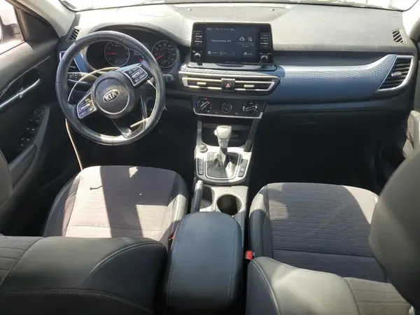 KNDEU2AA3M7184361 2021 KIA SELTOS - Image 8
