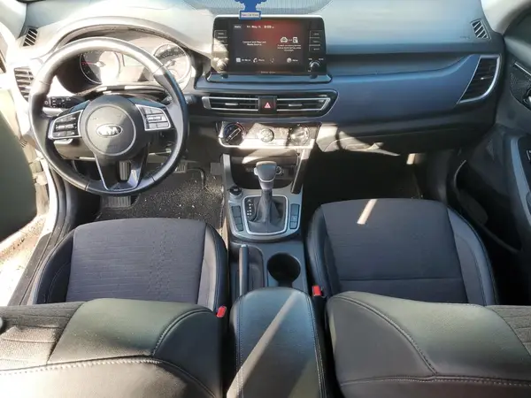 KNDEU2AA3M7221716 2021 KIA SELTOS - Image 8