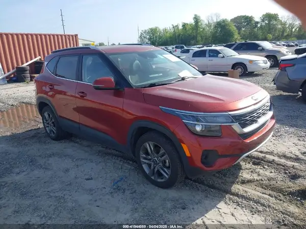 KNDEU2AA3M7229895 2021 KIA SELTOS - Image 1