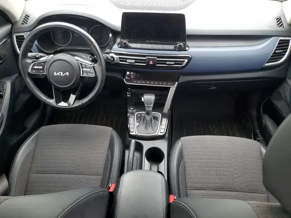 KNDEU2AA3N7238565 2022 KIA SELTOS - Image 8