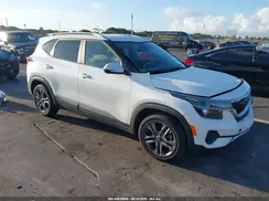 KNDEU2AA3N7286065 2022 KIA SELTOS