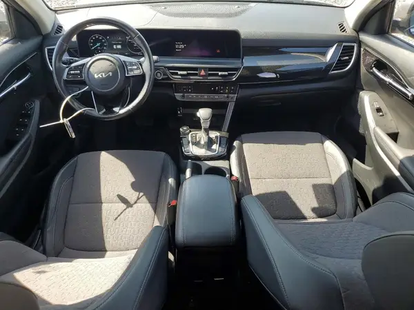 KNDEU2AA3R7495621 2024 KIA SELTOS - Image 8