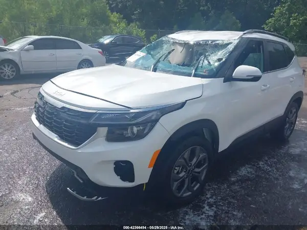 KNDEU2AA3R7590034 2024 KIA SELTOS - Image 2