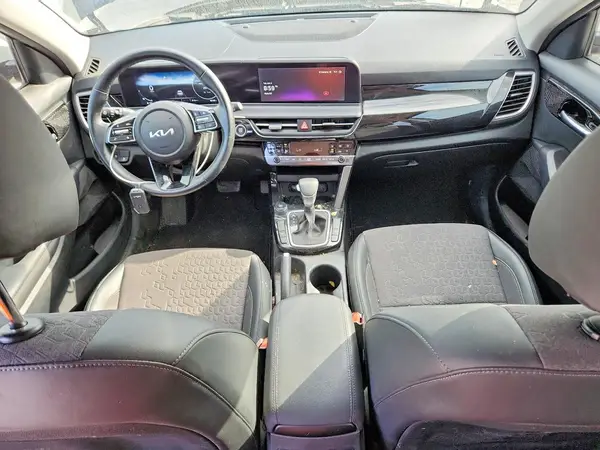 KNDEU2AA3R7645758 2024 KIA SELTOS - Image 8