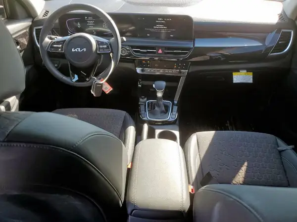 KNDEU2AA3S7750368 2025 KIA SELTOS - Image 8