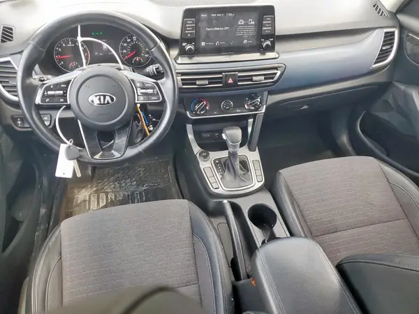 KNDEU2AA4M7058252 2021 KIA SELTOS - Image 8