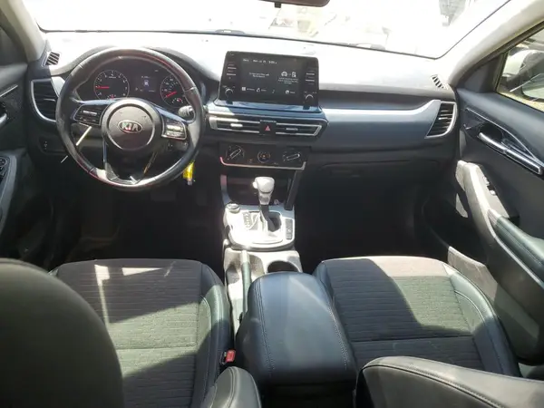 KNDEU2AA4M7130678 2021 KIA SELTOS - Image 8