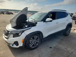 KNDEU2AA4N7270442 2022 KIA SELTOS