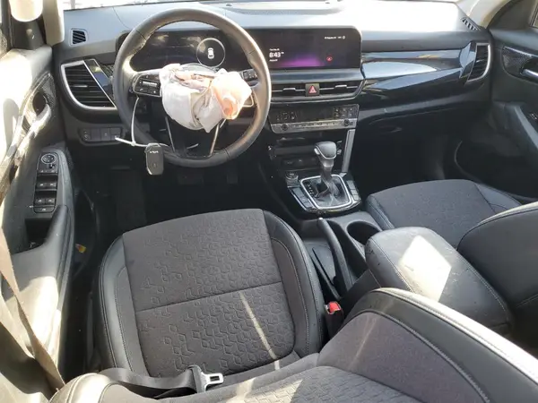 KNDEU2AA4R7477466 2024 KIA SELTOS - Image 8