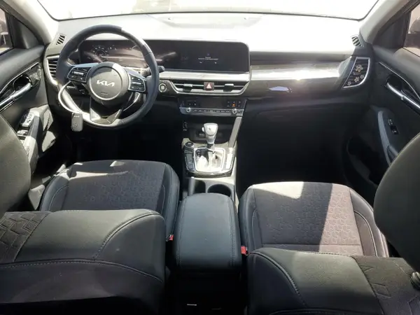 KNDEU2AA4R7504746 2024 KIA SELTOS - Image 8
