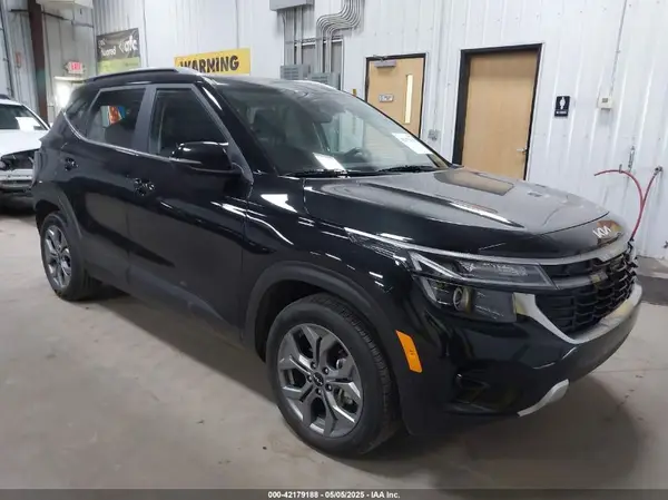 KNDEU2AA4R7527234 2024 KIA SELTOS - Image 1