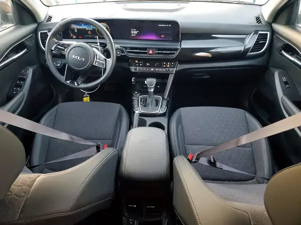 KNDEU2AA4R7647163 2024 KIA SELTOS - Image 8