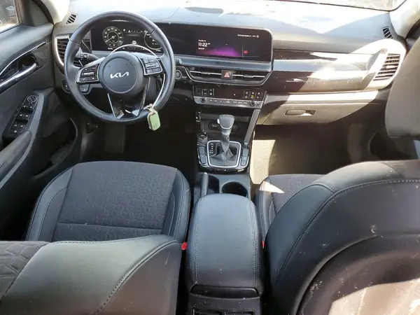 KNDEU2AA4R7665436 2024 KIA SELTOS - Image 8