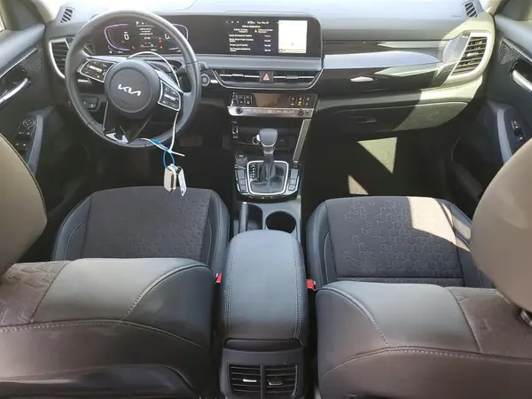 KNDEU2AA4S7816992 2025 KIA SELTOS - Image 8