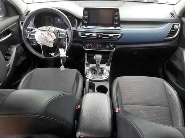 KNDEU2AA5M7099702 2021 KIA SELTOS - Image 8