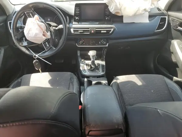 KNDEU2AA5M7124825 2021 KIA SELTOS - Image 8