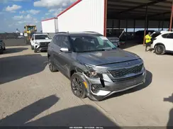 KNDEU2AA5M7172552 2021 KIA SELTOS