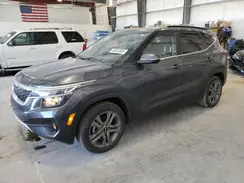 KNDEU2AA5M7197113 2021 KIA SELTOS