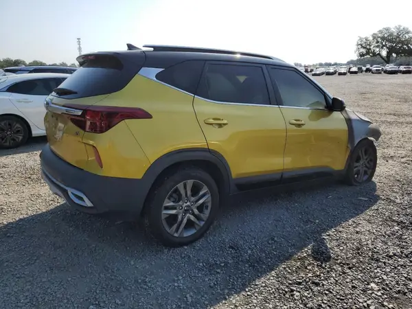 KNDEU2AA5M7204528 2021 KIA SELTOS - Image 2