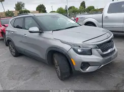 KNDEU2AA5M7218624 2021 KIA SELTOS