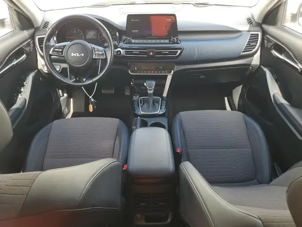 KNDEU2AA5N7316649 2022 KIA SELTOS - Image 8