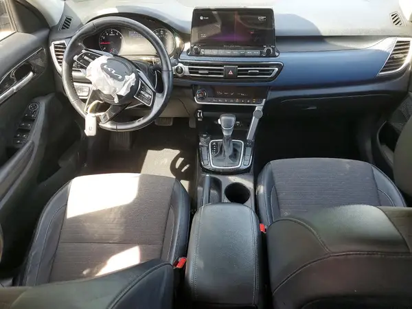 KNDEU2AA5N7329661 2022 KIA SELTOS - Image 8