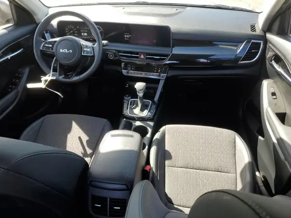 KNDEU2AA5R7501578 2024 KIA SELTOS - Image 8