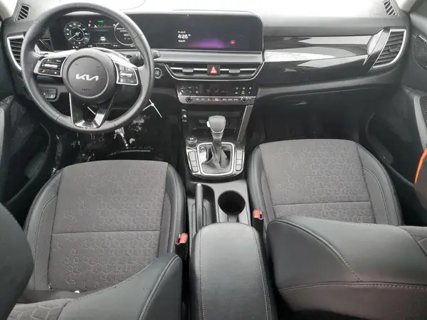 KNDEU2AA5R7508076 2024 KIA SELTOS - Image 8
