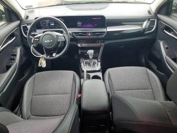 KNDEU2AA5R7525217 2024 KIA SELTOS - Image 8