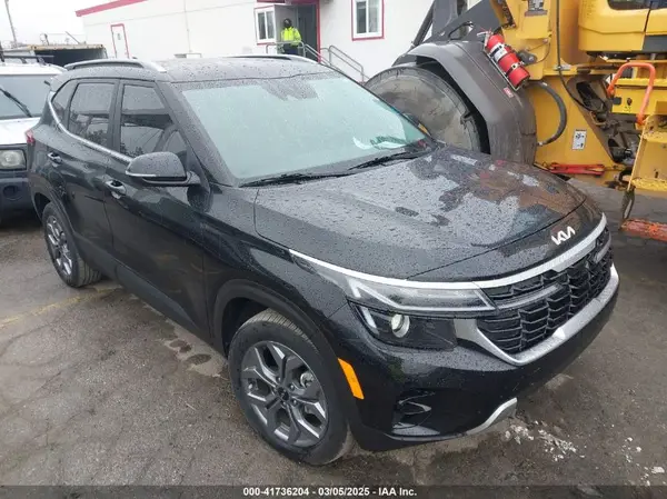 KNDEU2AA5R7538811 2024 KIA SELTOS - Image 1