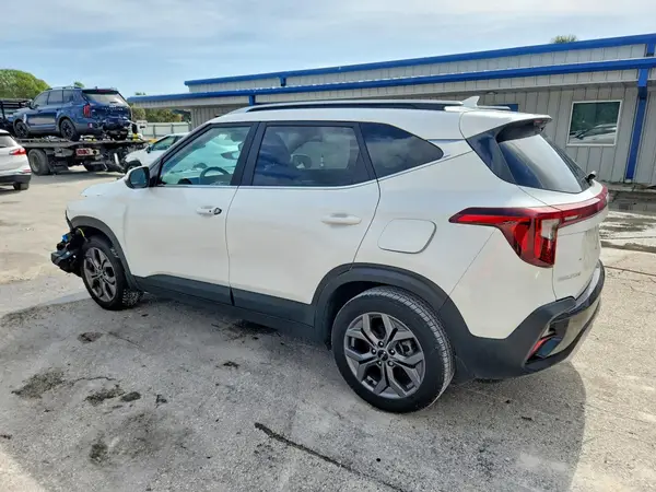 KNDEU2AA5R7589127 2024 KIA SELTOS - Image 2