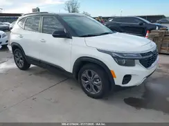 KNDEU2AA5R7635085 2024 KIA SELTOS