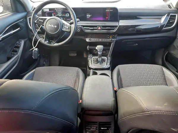 KNDEU2AA5S7674863 2025 KIA SELTOS - Image 8