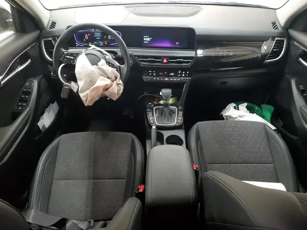 KNDEU2AA5S7727772 2025 KIA SELTOS - Image 8