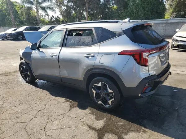 KNDEU2AA5S7771268 2025 KIA SELTOS - Image 2