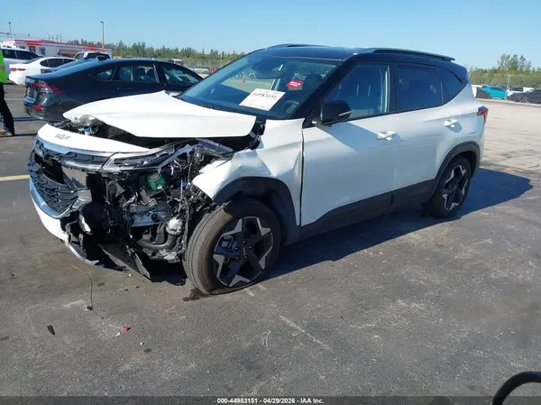 KNDEU2AA5S7822378 2025 KIA SELTOS - Image 2