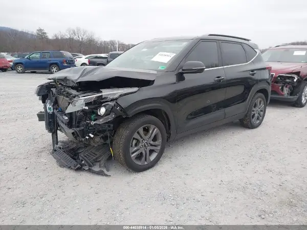 KNDEU2AA6M7050153 2021 KIA SELTOS - Image 2