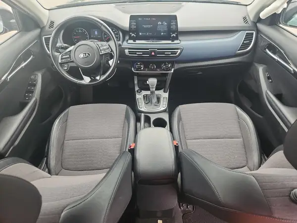 KNDEU2AA6M7050234 2021 KIA SELTOS - Image 8