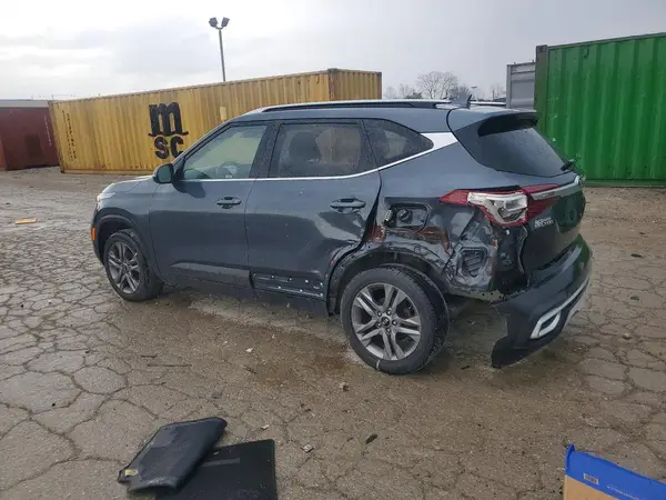 KNDEU2AA6M7101215 2021 KIA SELTOS - Image 2