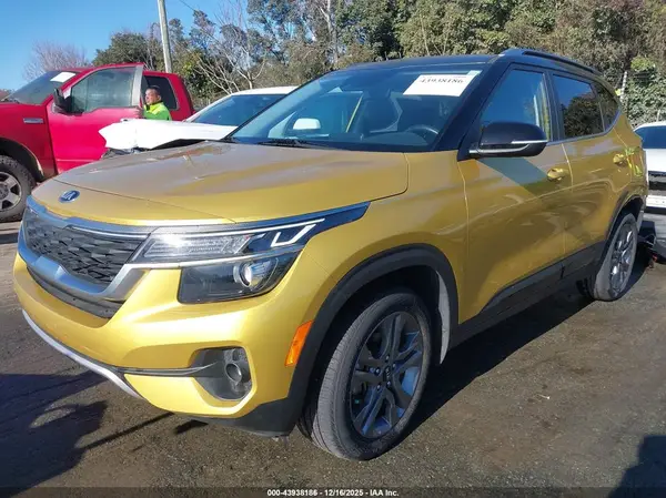 KNDEU2AA6M7138264 2021 KIA SELTOS - Image 2