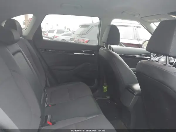 KNDEU2AA6M7143688 2021 KIA SELTOS - Image 8