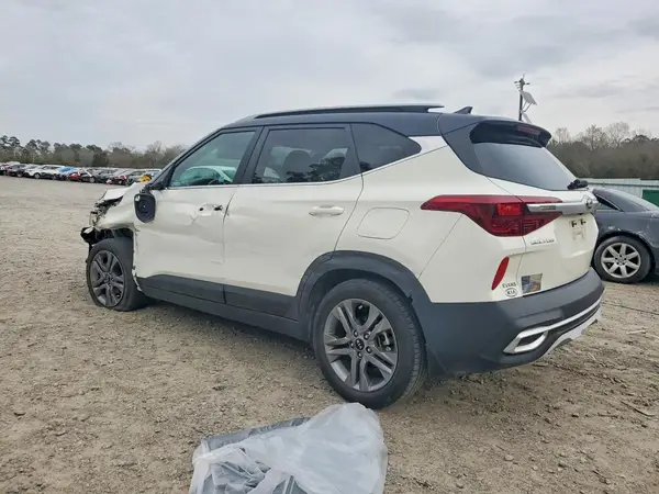 KNDEU2AA6M7150785 2021 KIA SELTOS - Image 2