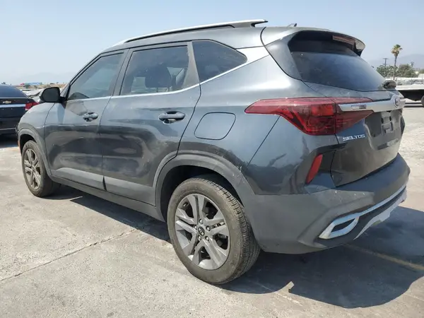 KNDEU2AA6M7186993 2021 KIA SELTOS - Image 2