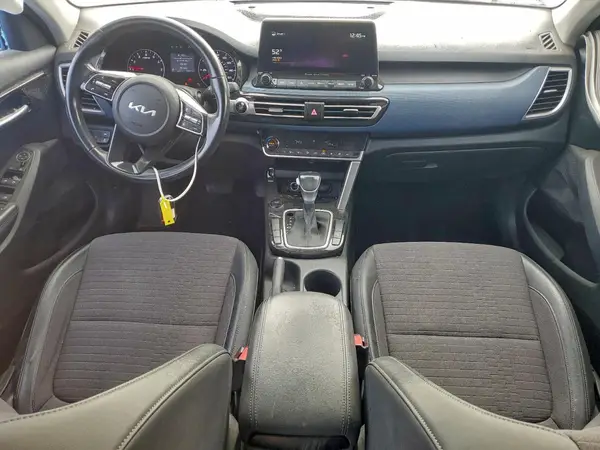 KNDEU2AA6N7247356 2022 KIA SELTOS - Image 8