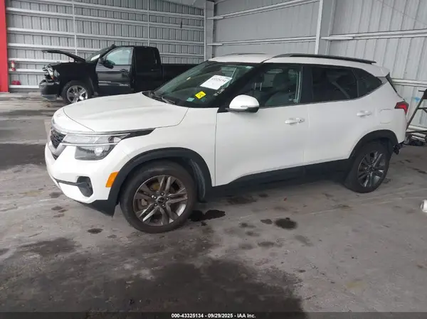 KNDEU2AA6N7287131 2022 KIA SELTOS - Image 2
