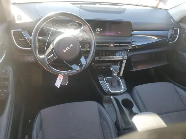 KNDEU2AA6R7502254 2024 KIA SELTOS - Image 8